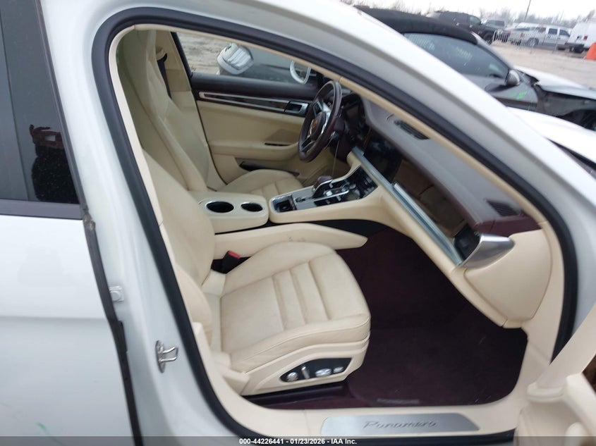 2018 Porsche Panamera