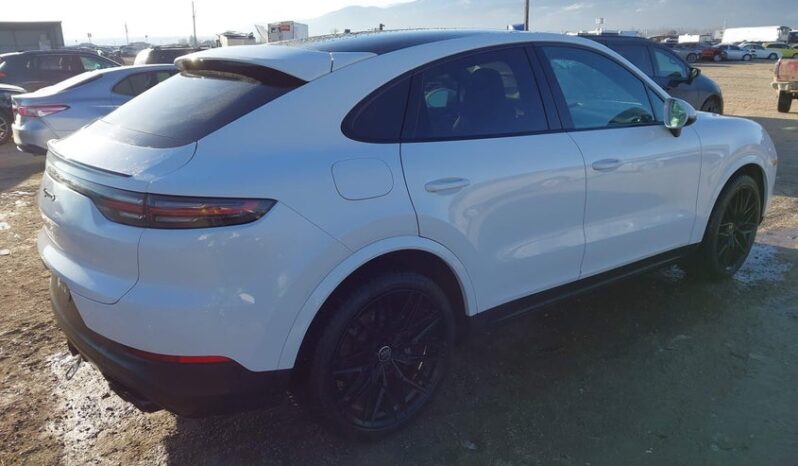 
								2022 Porsche Cayenne full									