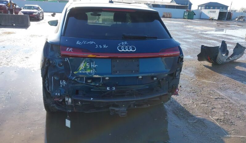 
								2019 Audi E-tron full									