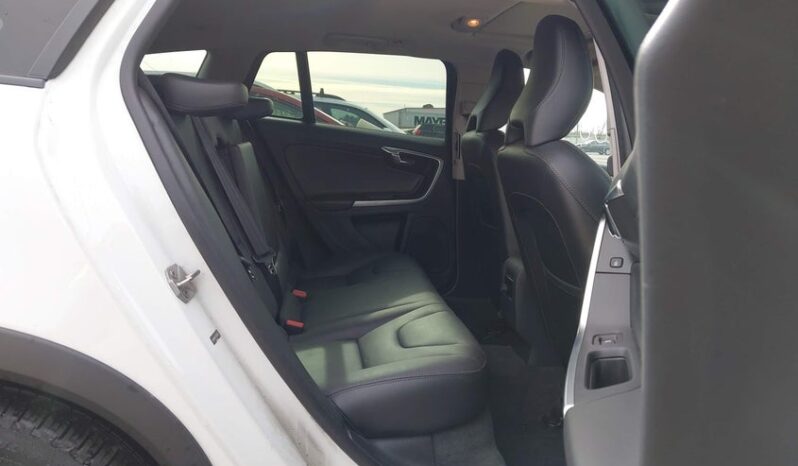 
								2018 Volvo V60 cross country full									