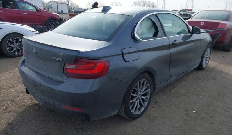 
								2016 BMW 2 series full									