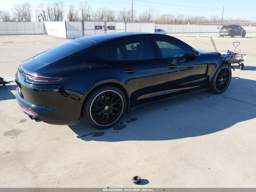 2018 Porsche Panamera