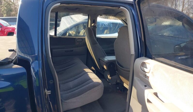 
								2004 Dodge Dakota full									