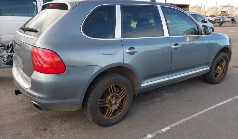 
								2005 Porsche Cayenne full									