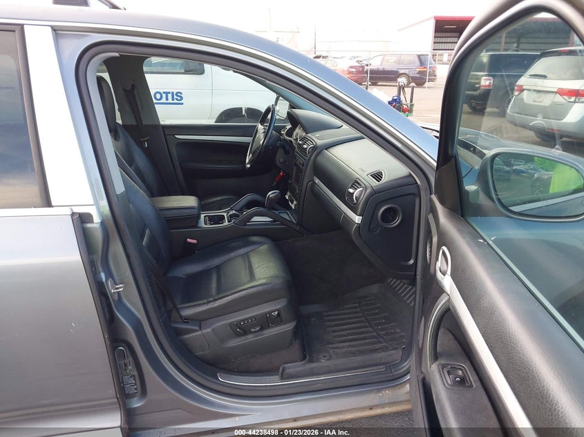 2005 Porsche Cayenne