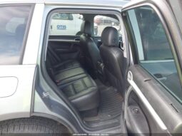 
										2005 Porsche Cayenne full									