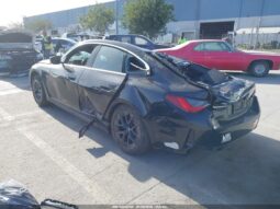 
										2023 BMW I4 full									
