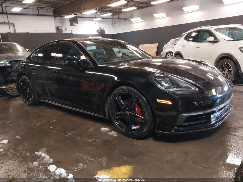 2020 Porsche Panamera