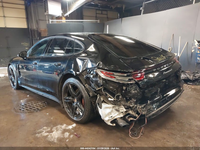 2020 Porsche Panamera