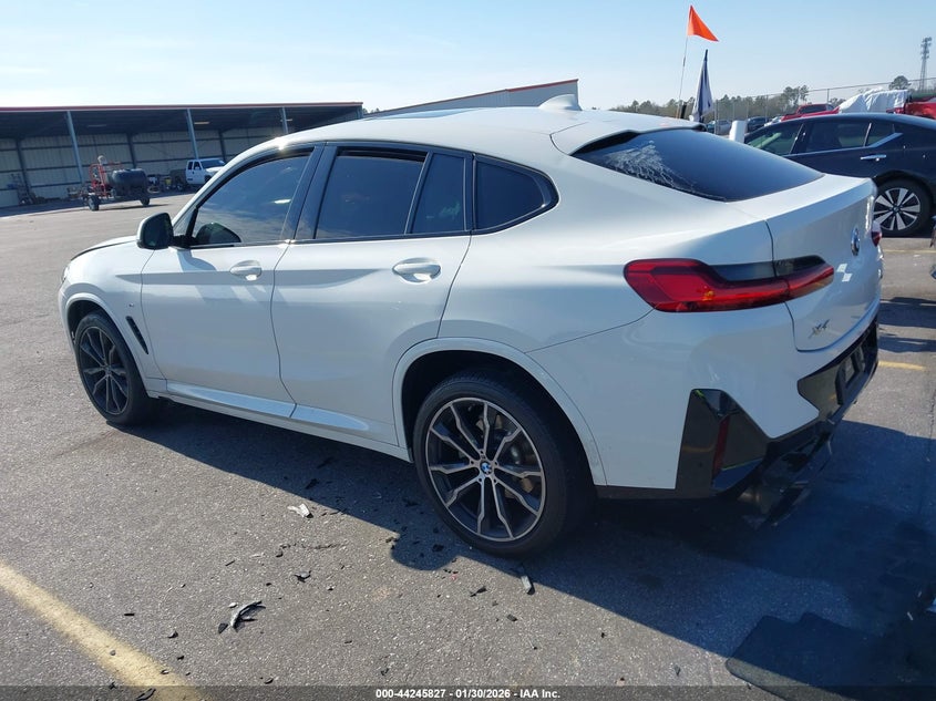 2023 BMW X4