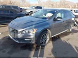 
										2017 Volvo V60 cross country full									