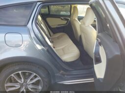 
										2017 Volvo V60 cross country full									