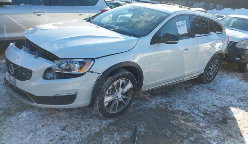 
								2018 Volvo V60 cross country full									