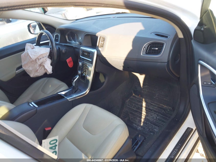 2018 Volvo V60 cross country