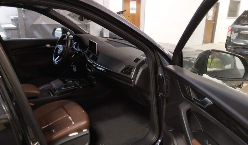 
								2020 Audi Q5 full									