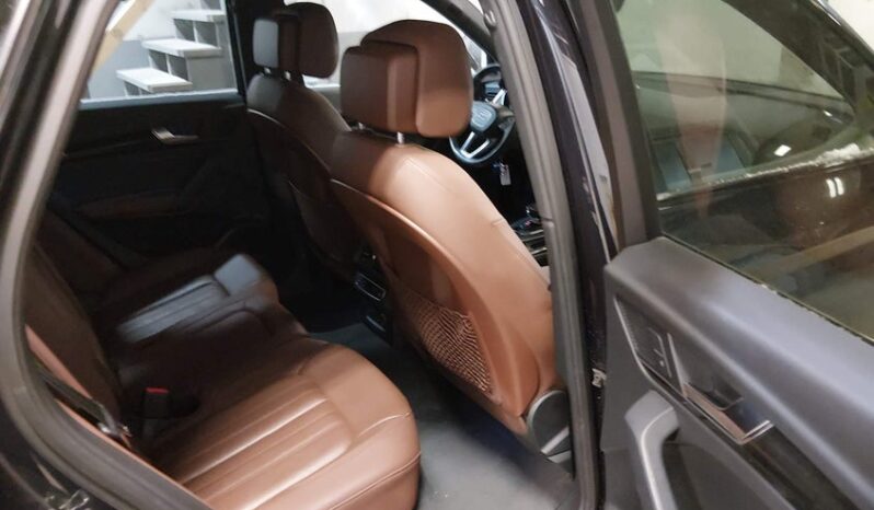 
								2020 Audi Q5 full									