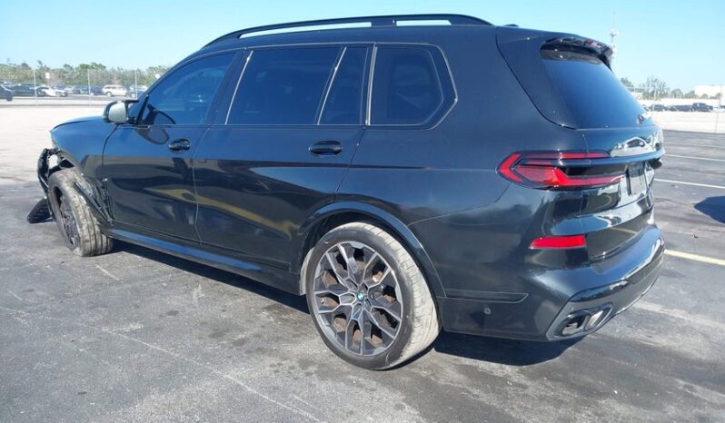 
								2025 BMW X7 full									