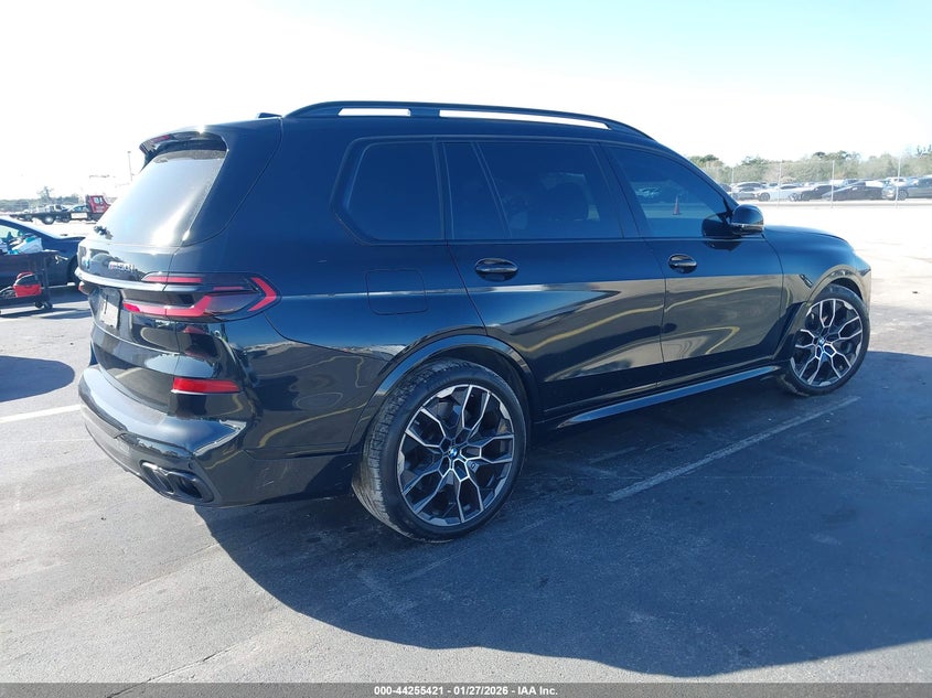 2025 BMW X7
