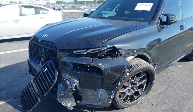 
								2025 BMW X7 full									