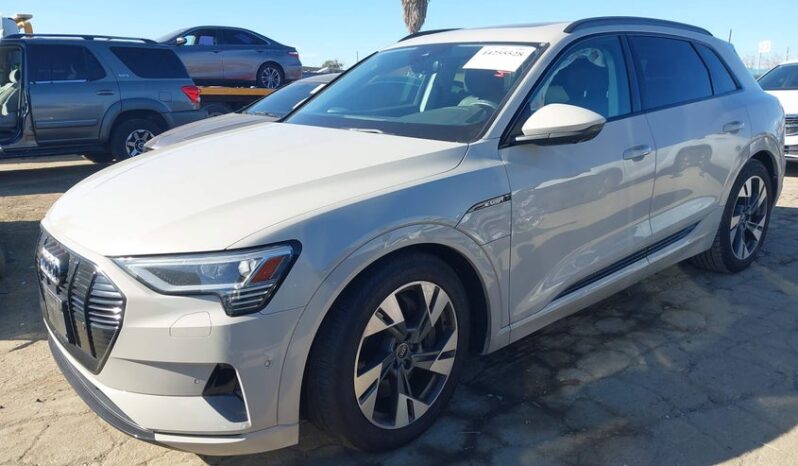 
								2021 Audi E-tron full									
