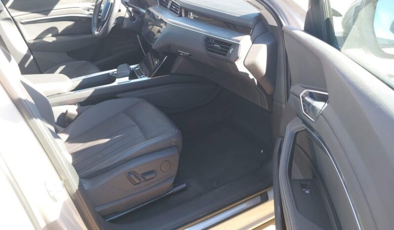 
								2021 Audi E-tron full									