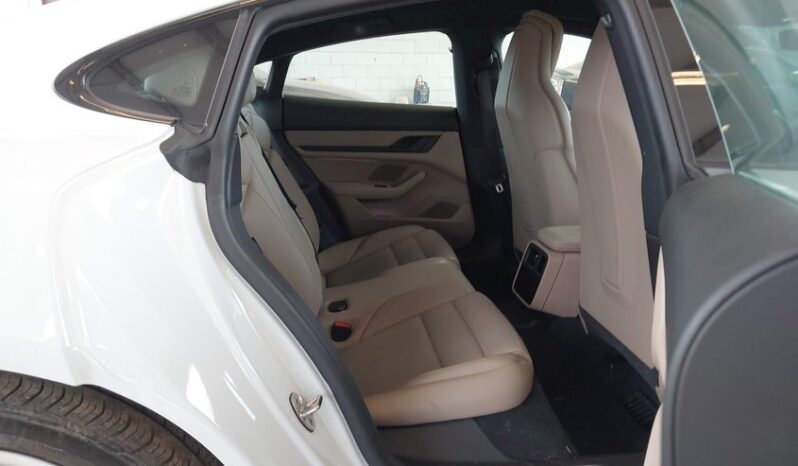 
								2021 Porsche Taycan full									