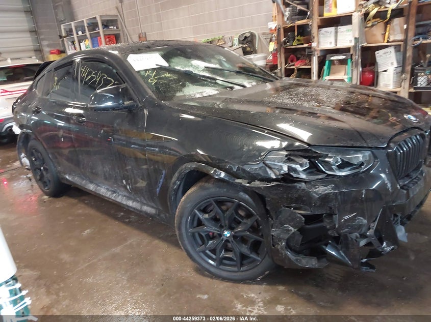 2022 BMW X4
