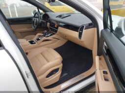 
										2023 Porsche Cayenne full									