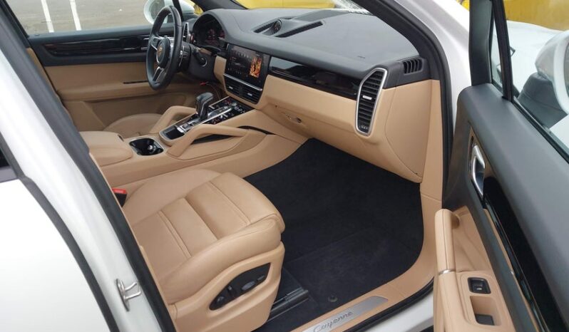 
								2023 Porsche Cayenne full									