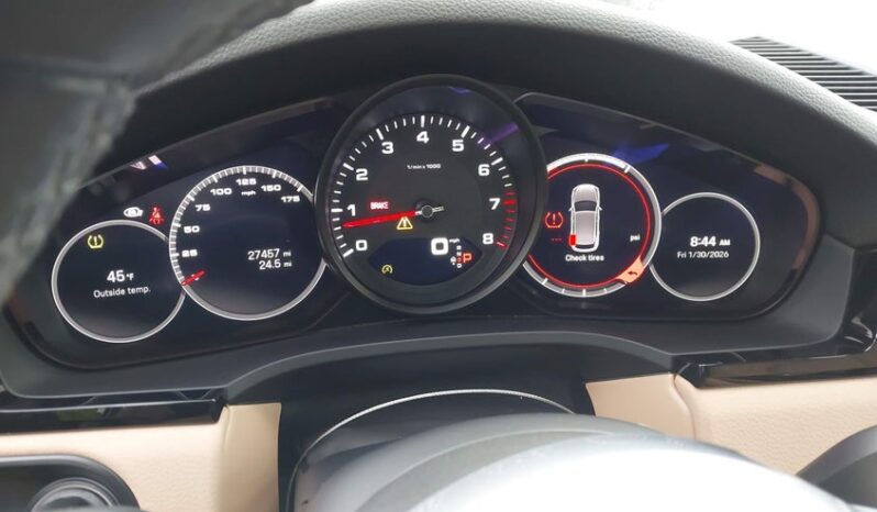 
								2023 Porsche Cayenne full									