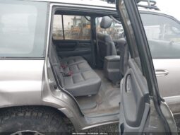 
										2002 Toyota Land cruiser full									