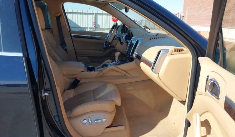 
								2016 Porsche Cayenne full									