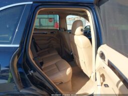 
										2016 Porsche Cayenne full									