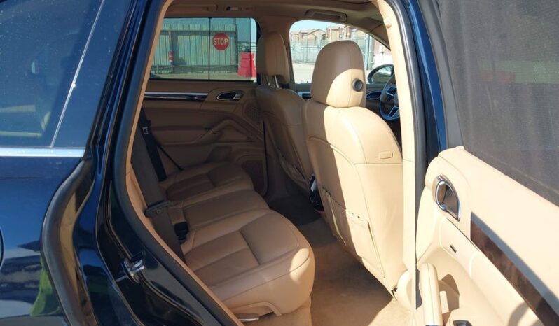 
								2016 Porsche Cayenne full									