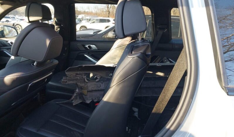 
								2024 BMW X7 full									
