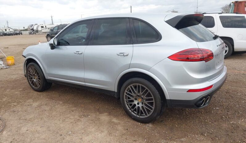 
								2017 Porsche Cayenne full									