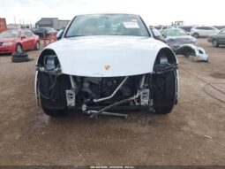 
										2017 Porsche Cayenne full									