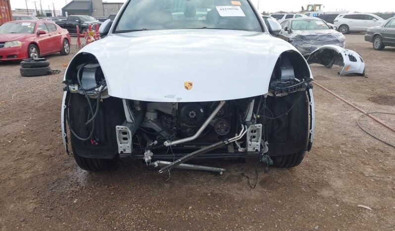 
								2017 Porsche Cayenne full									