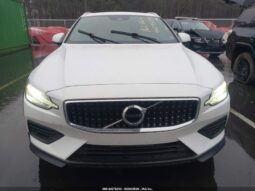 
										2020 Volvo V60 cross country full									