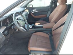 
										2024 Audi Q8 full									