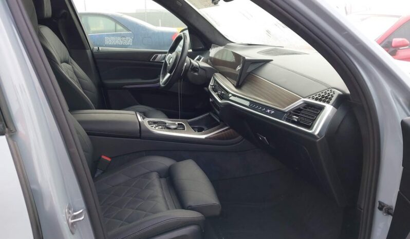 
								2024 BMW X7 full									