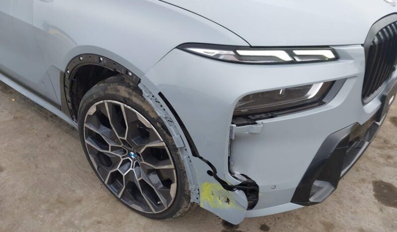 
								2024 BMW X7 full									