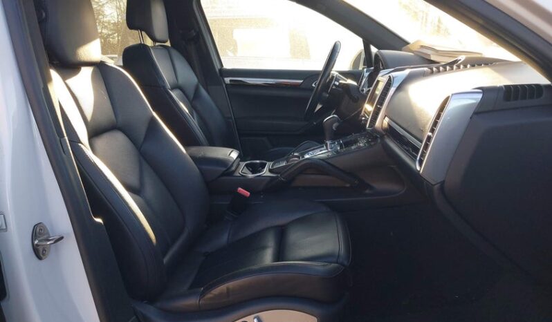 
								2016 Porsche Cayenne full									