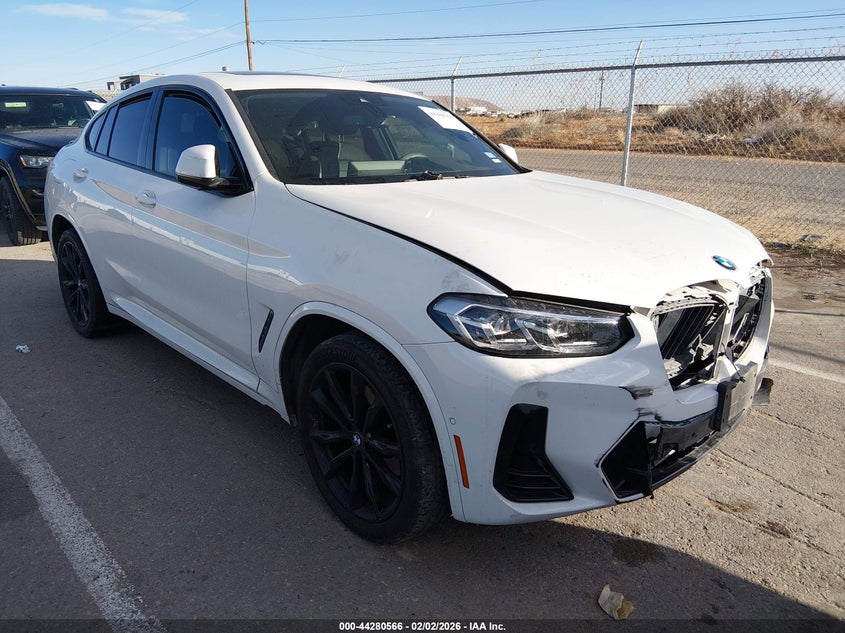 2022 BMW X4