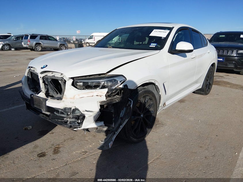 2022 BMW X4