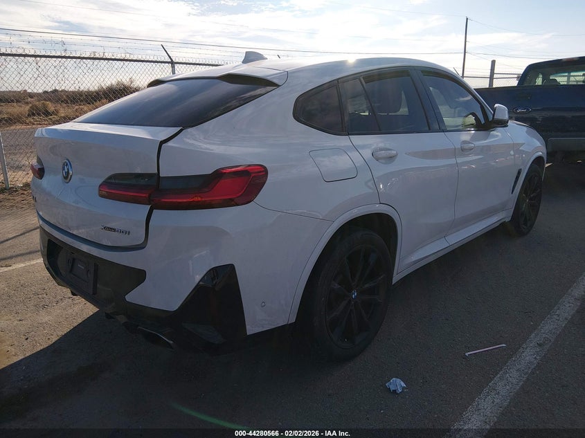 2022 BMW X4