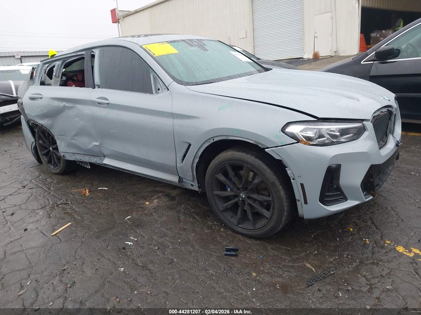 2022 BMW X4