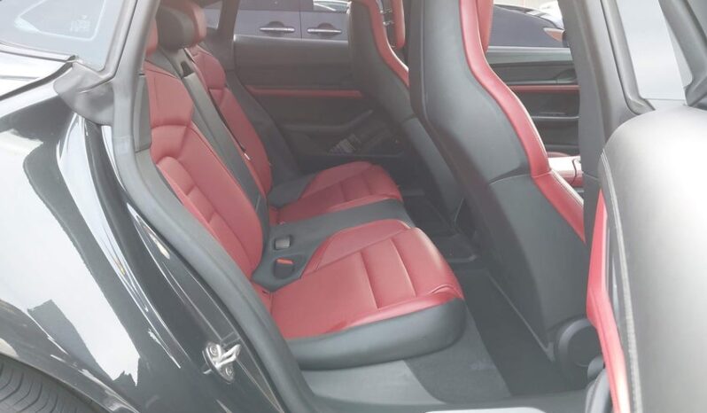 
								2021 Porsche Taycan full									