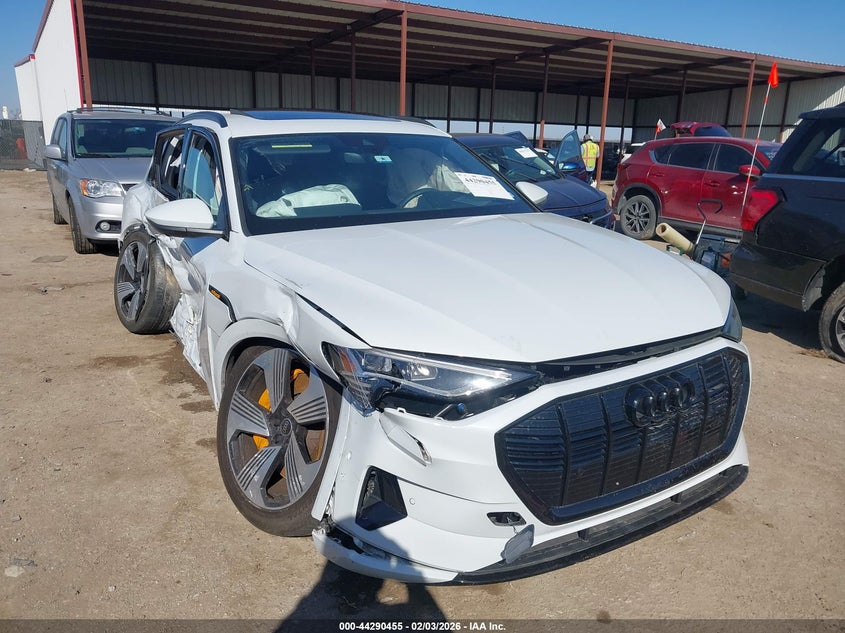 2022 Audi E-tron