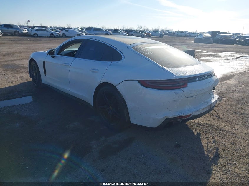 2018 Porsche Panamera